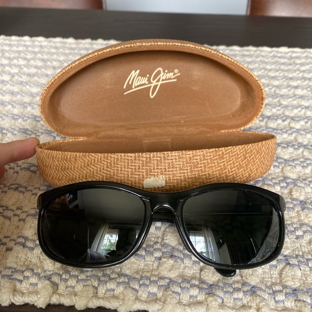 Vintage? Maui Jim Typhoon (Can’t see scratches from inside lens. See photos.)